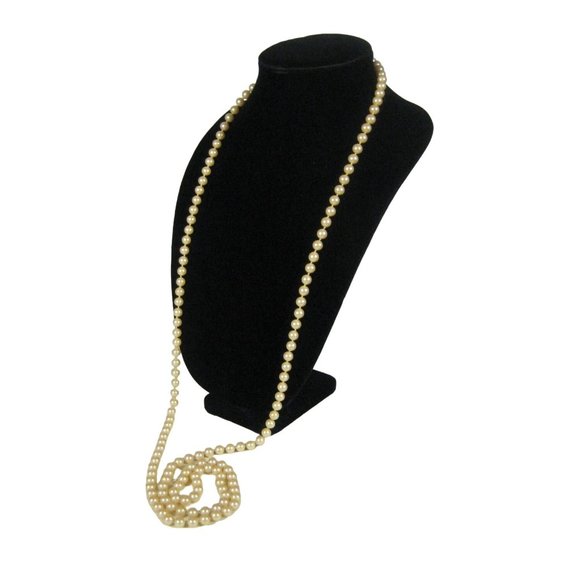 Imitation Pearl Beaded Necklace 56 inch Silvertone Fish Clasp Strand Knotted - Picture 5 of 6